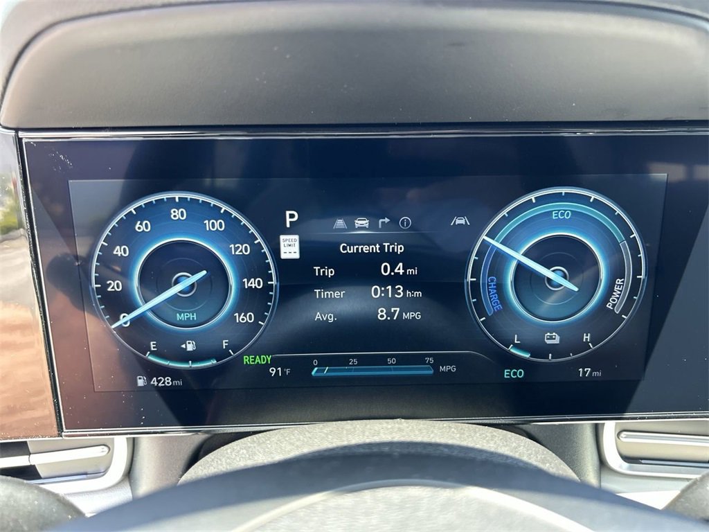 New 2025 Hyundai Elantra Limited image 30