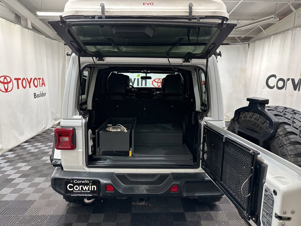 Used 2020 Jeep Wrangler Unlimited Sahara image 14