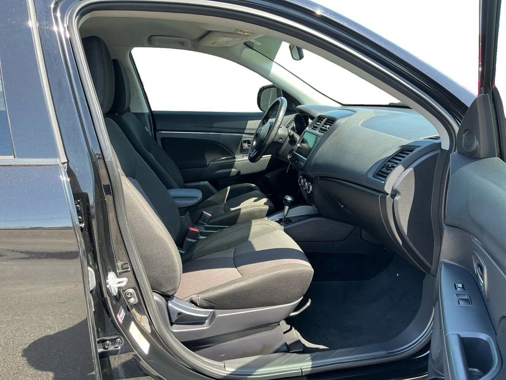 Used 2019 Mitsubishi Outlander Sport LE FWD image 22