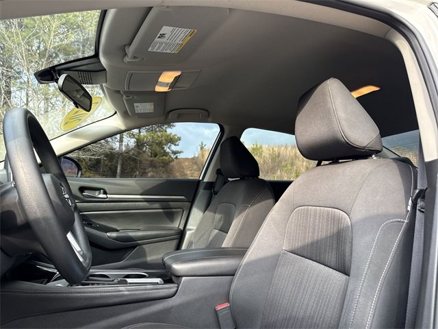 Used 2023 Nissan Altima 2.5 SV image 16