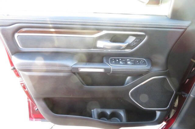 Used 2022 RAM 1500 Laramie AWD/4WD image 14