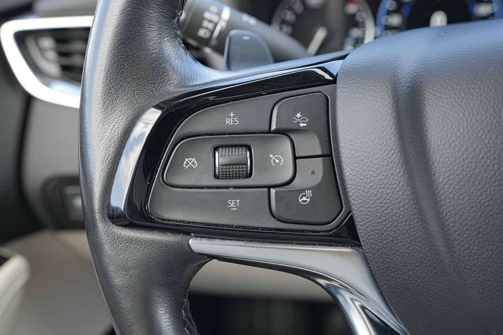 Used 2022 Buick Enclave Avenir w/ Avenir Technology Package AWD/4WD image 34