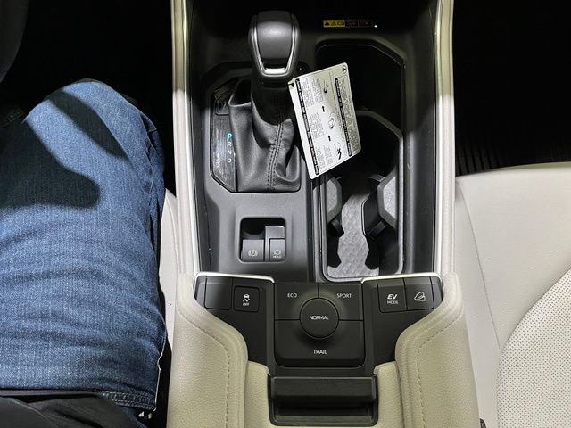 Certified 2024 Toyota Grand Highlander AWD Hybrid image 23