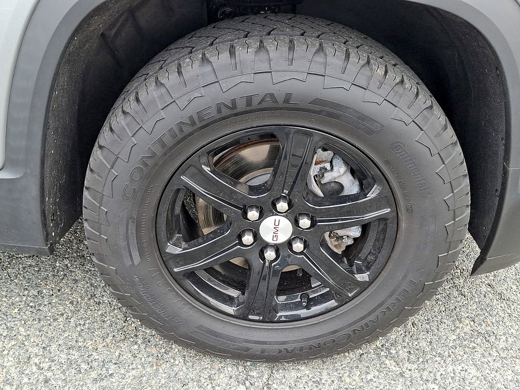 Used 2023 GMC Acadia AT4 w/ Technology Package image 8