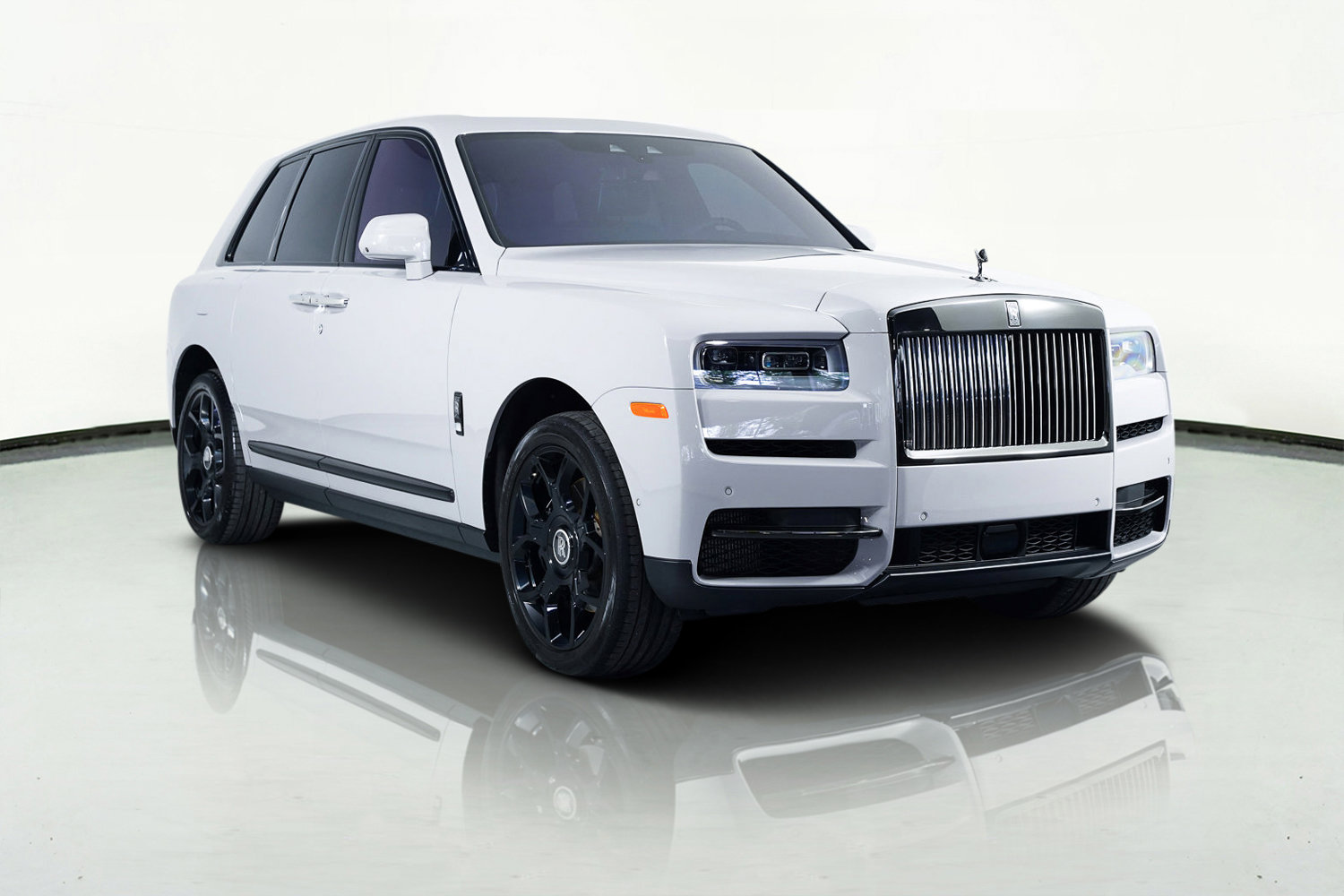 Used 2024 Rolls-Royce Cullinan Black Badge image 5