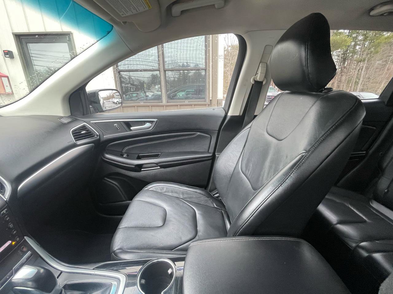 Used 2015 Ford Edge Titanium image 16