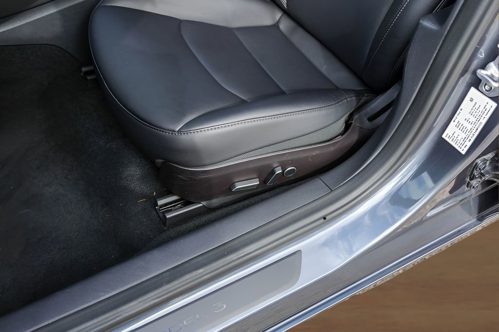 Used 2022 Tesla Model 3 RWD image 8