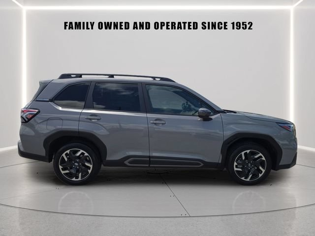 Used 2025 Subaru Forester Limited AWD/4WD image 2