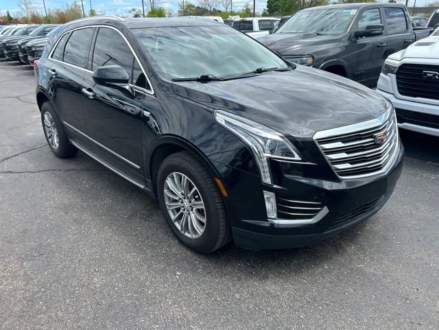 Used 2017 Cadillac XT5 Luxury w/ Driver Awareness Package AWD/4WD image 5