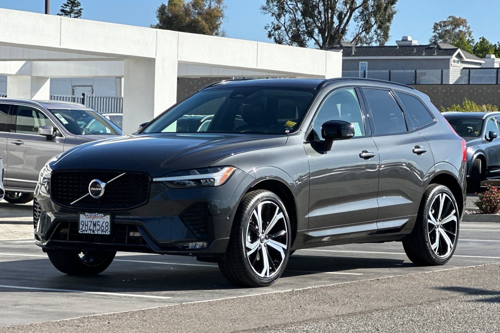 Certified 2023 Volvo XC60 B5 Ultimate w/ Climate Package FWD image 8