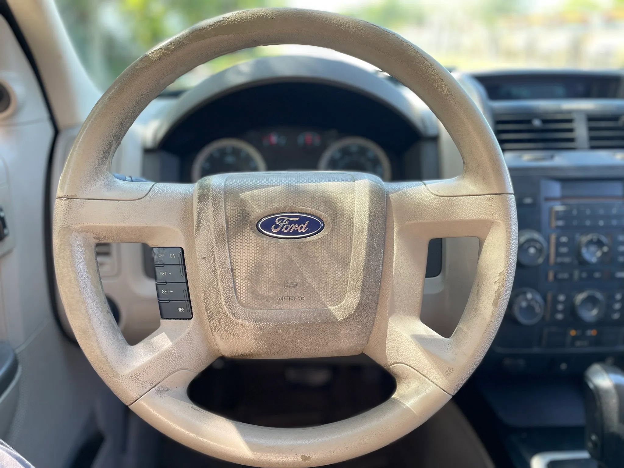 Used 2010 Ford Escape XLS FWD image 15