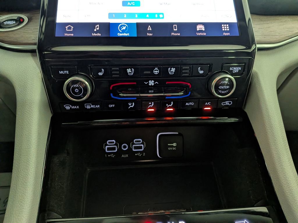 Used 2022 Jeep Grand Cherokee Summit w/ Adv Protech Group IV image 30