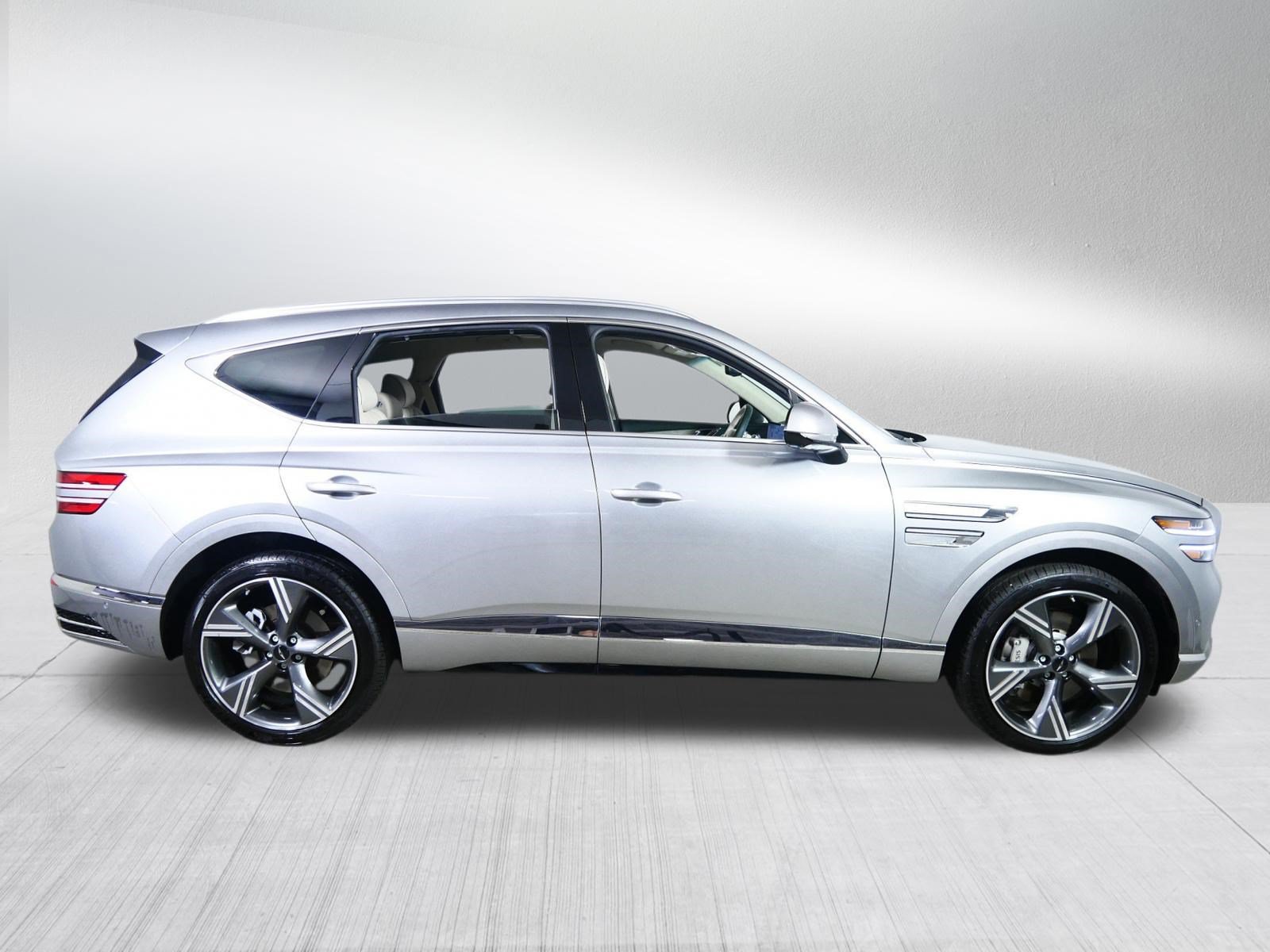 Certified 2025 Genesis GV80 3.5T Prestige AWD/4WD image 8