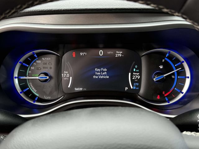 Used 2024 Chrysler Pacifica Limited FWD image 24