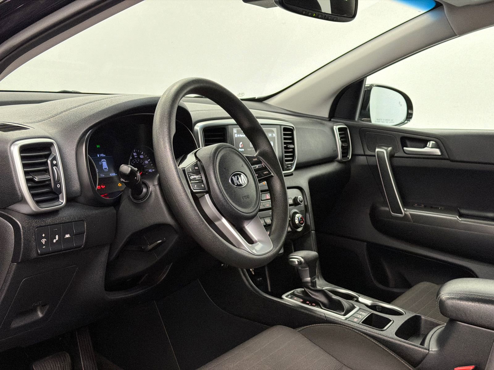 Used 2020 Kia Sportage LX w/ LX Popular Package image 13