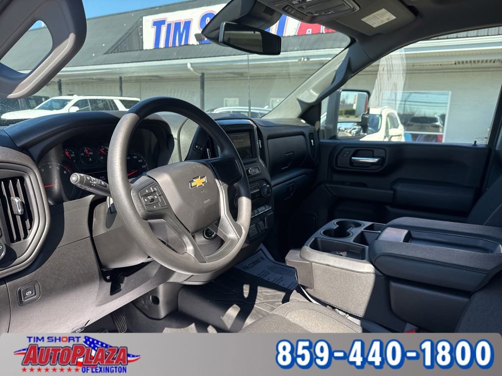 Used 2025 Chevrolet Silverado 2500 Custom w/ Custom Value Package image 21