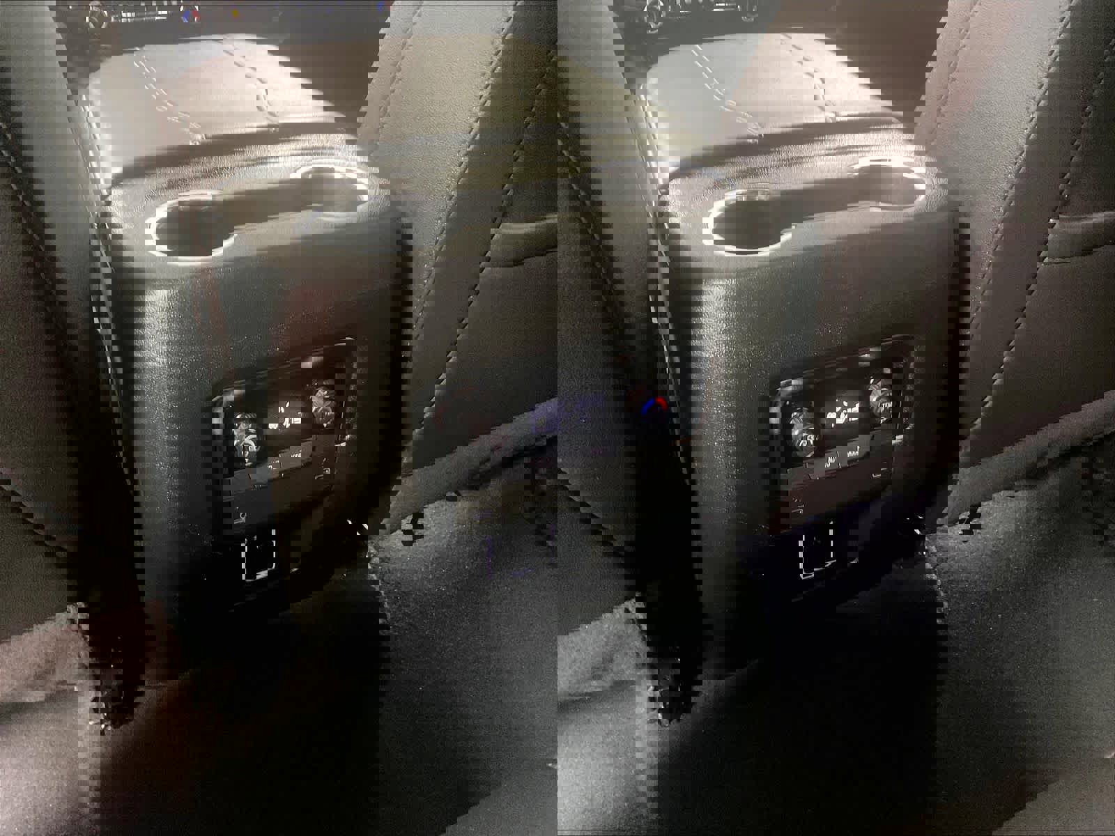 Used 2025 Chevrolet Tahoe LT image 28