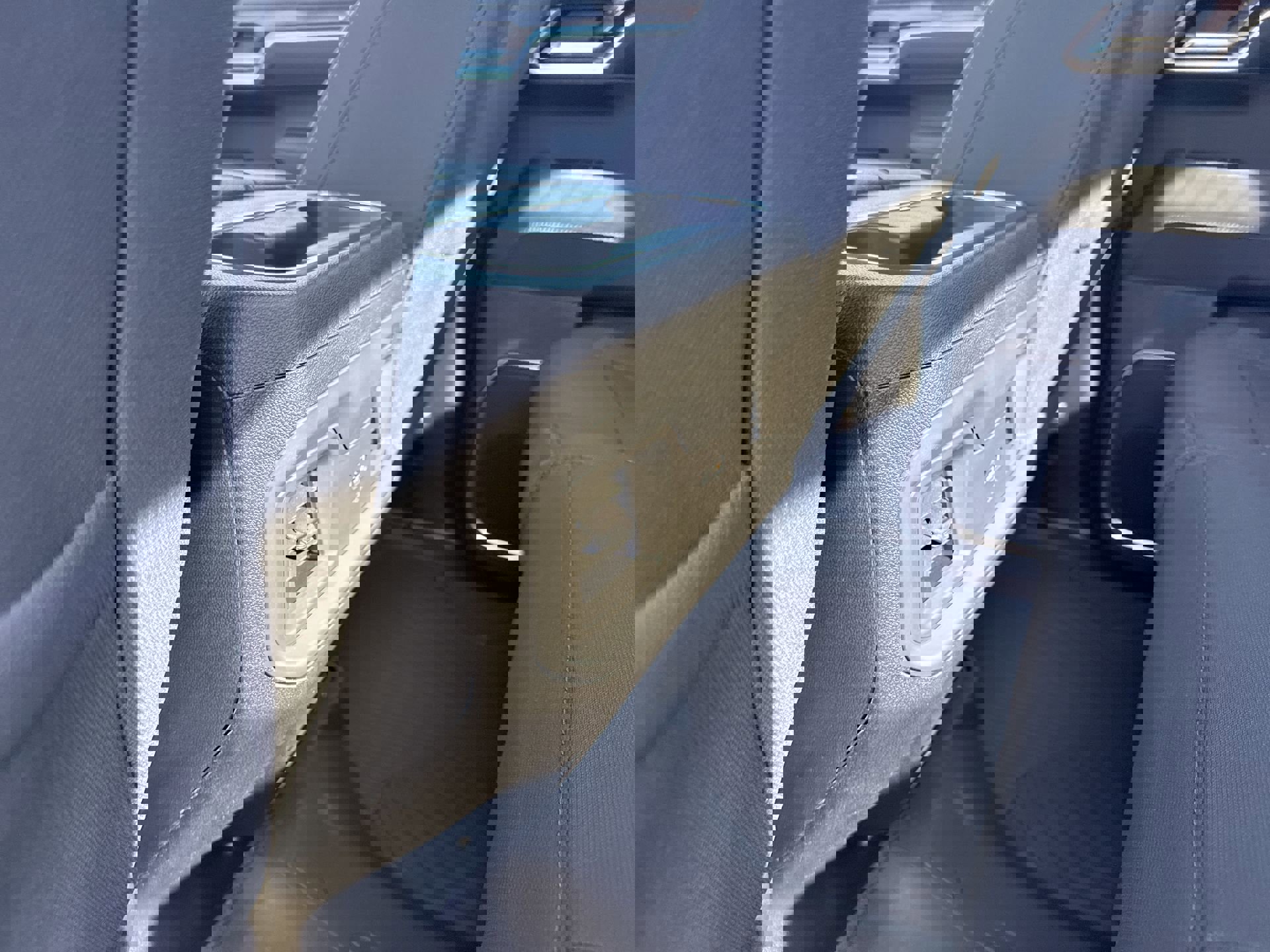 New 2026 Chevrolet Silverado 1500 LT w/ Z71 Off-Road Package image 54