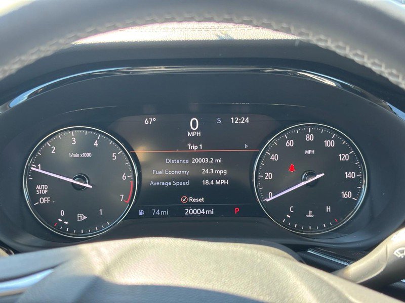 Used 2022 Buick Envision Essence w/ Safety Package image 19