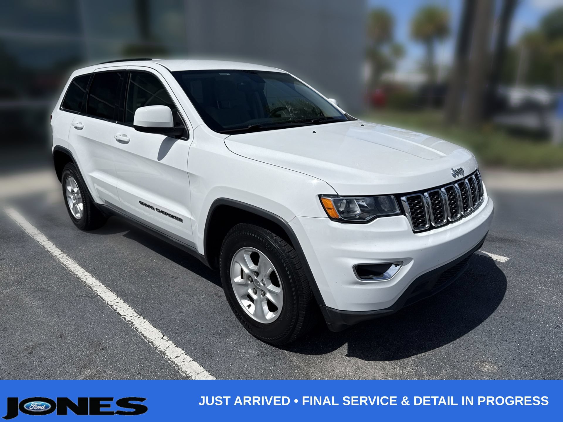 Used 2017 Jeep Grand Cherokee Laredo RWD 360° Tour