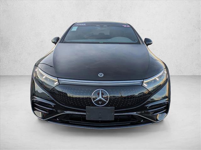 Used 2022 Mercedes-Benz EQS 580 4MATIC Sedan image 2