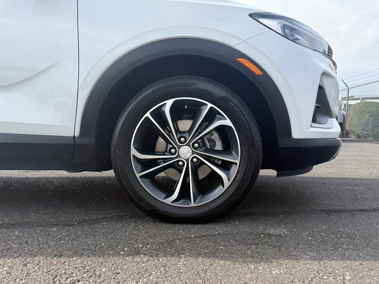 Used 2022 Buick Encore GX Select w/ Advanced Technology Package image 9