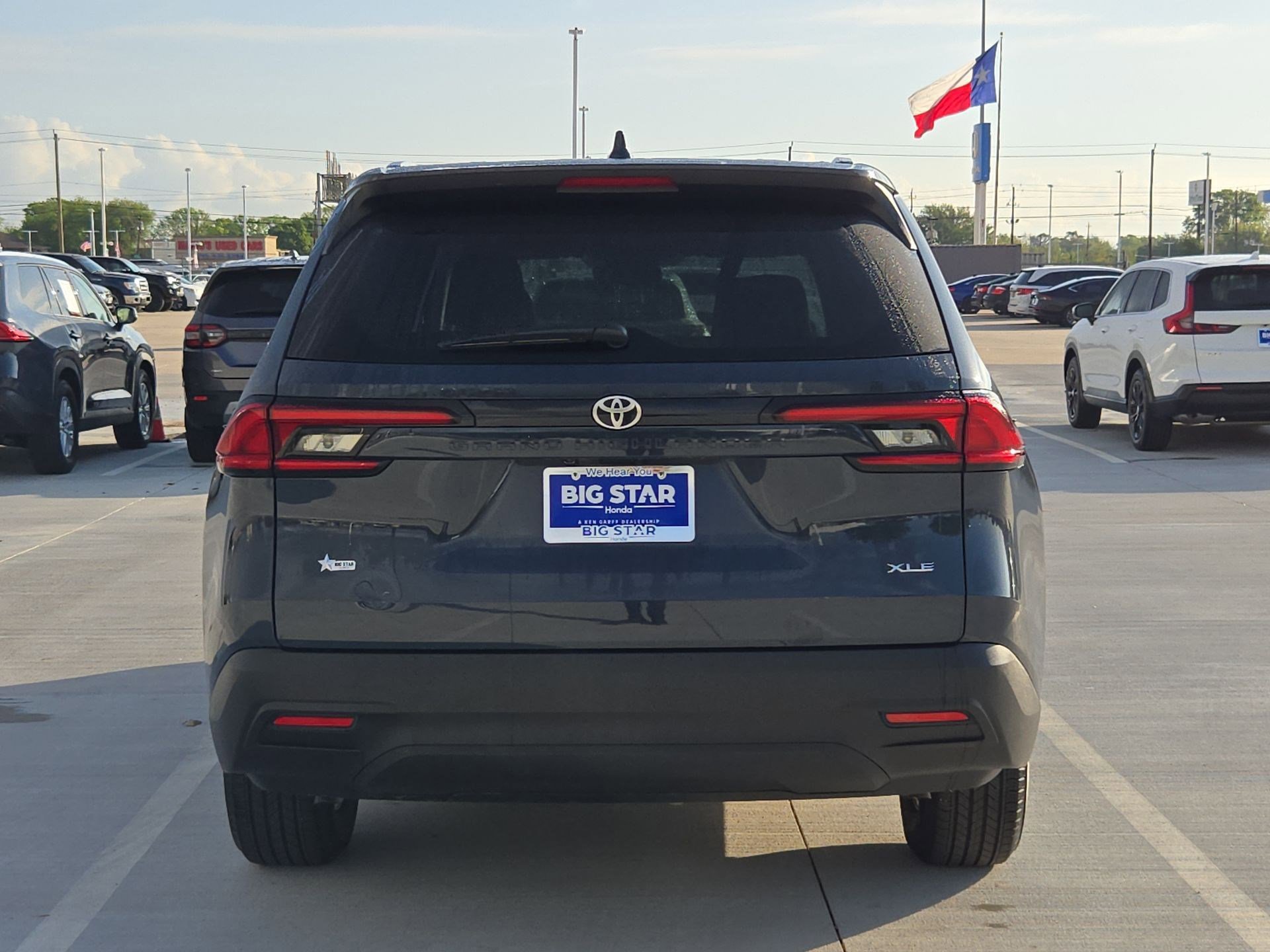 Used 2025 Toyota Grand Highlander FWD image 5