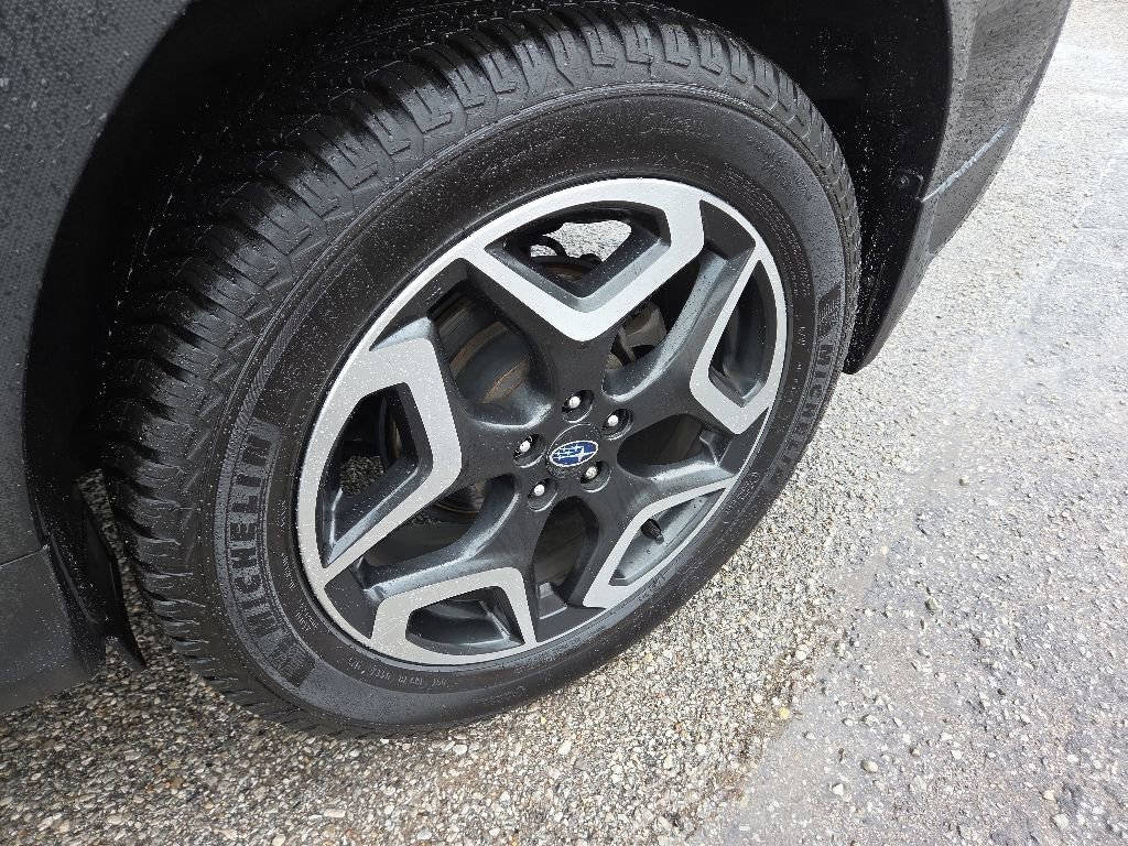 Used 2019 Subaru Crosstrek 2.0i Limited w/ Moonroof Package w/Navigation AWD/4WD image 10