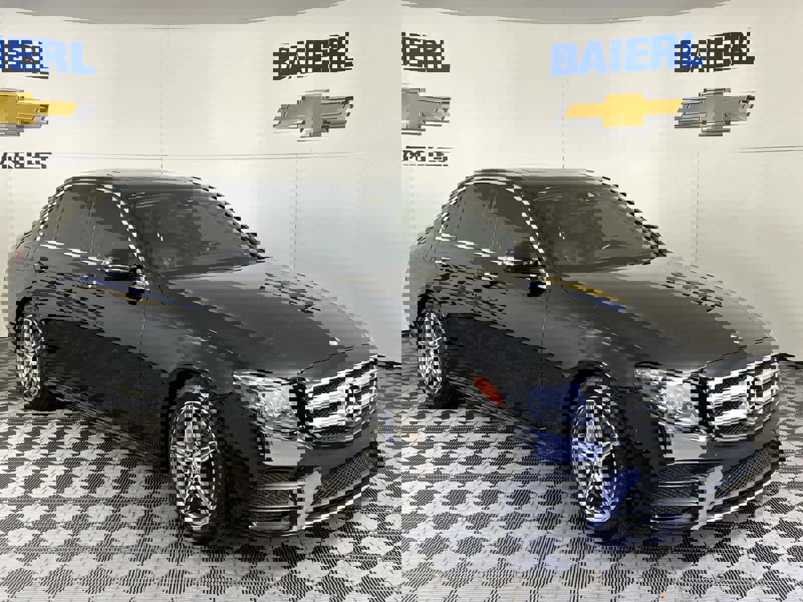 Used 2017 Mercedes-Benz E 300 image 7