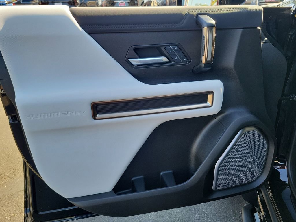 Used 2025 GMC Hummer EV 3X w/ Battery Pack, 24 Module Pack AWD/4WD image 23