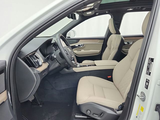 New 2026 Volvo XC90 T8 Plus w/ Protection Package Premier image 29