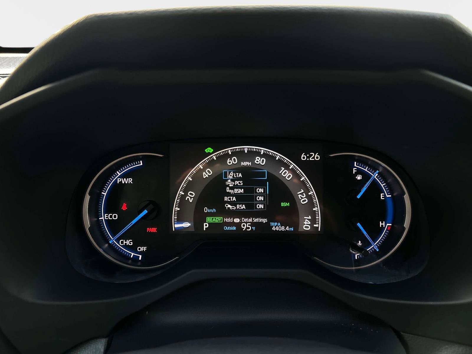 Used 2025 Toyota RAV4 XSE AWD/4WD image 21