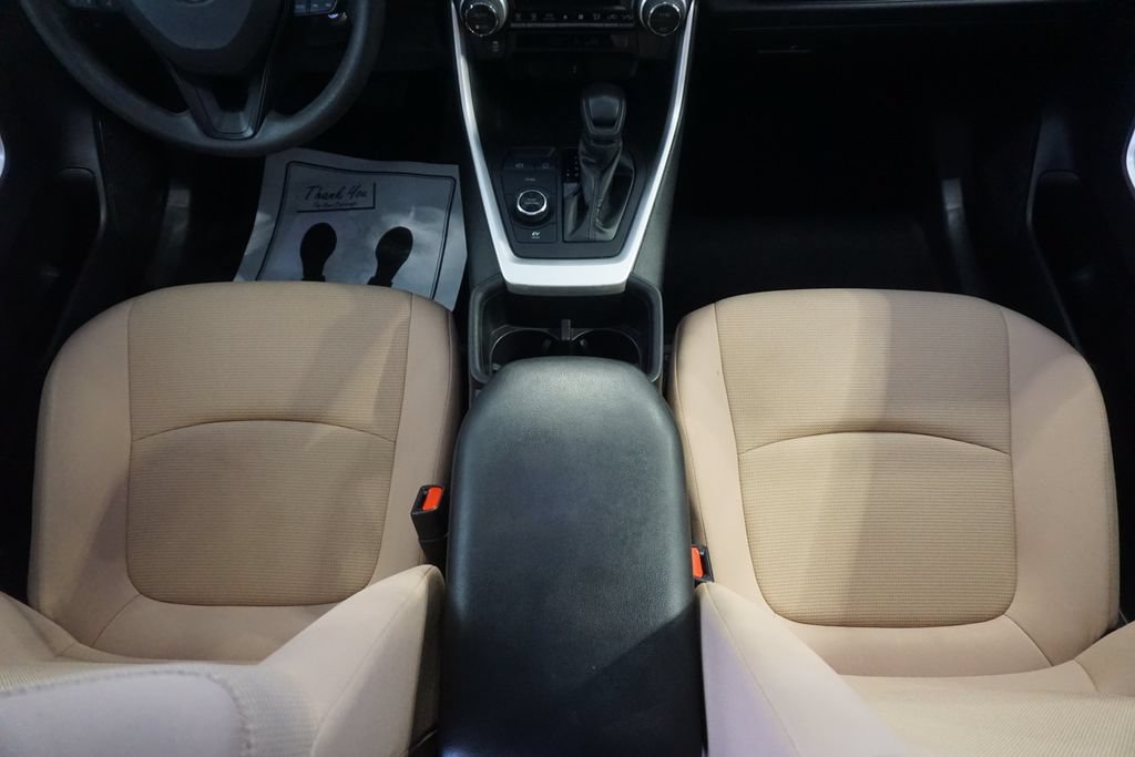 Used 2022 Toyota RAV4 LE AWD/4WD image 28
