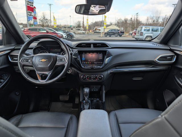 Used 2023 Chevrolet TrailBlazer ACTIV w/ Sun and Liftgate Package image 11