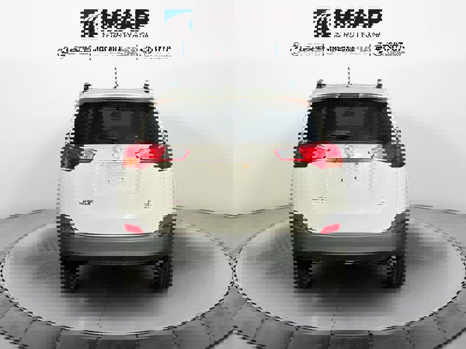 Used 2015 Toyota RAV4 LE image 4