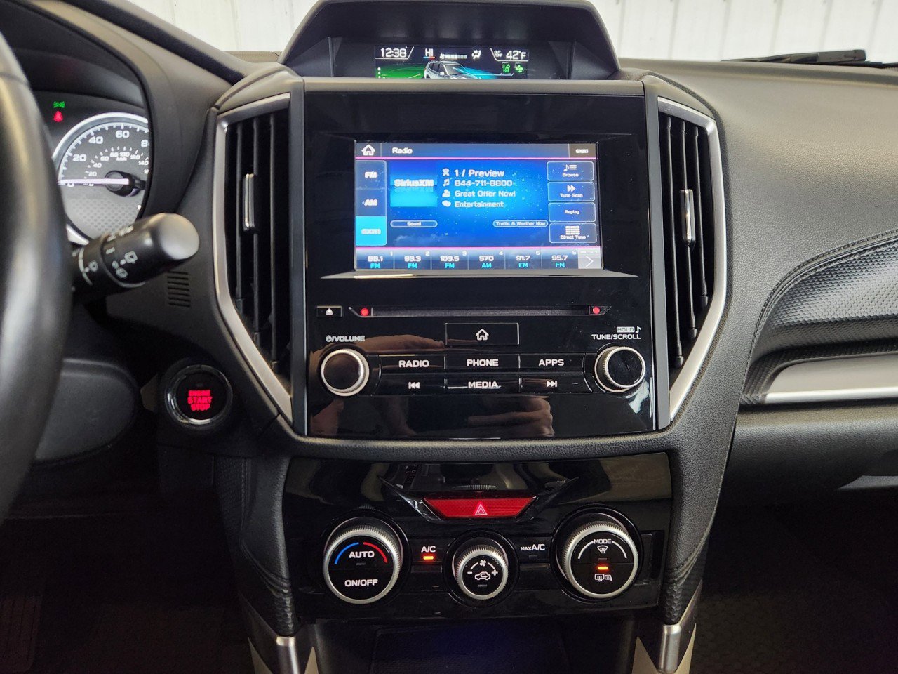 Used 2020 Subaru Forester Premium image 13