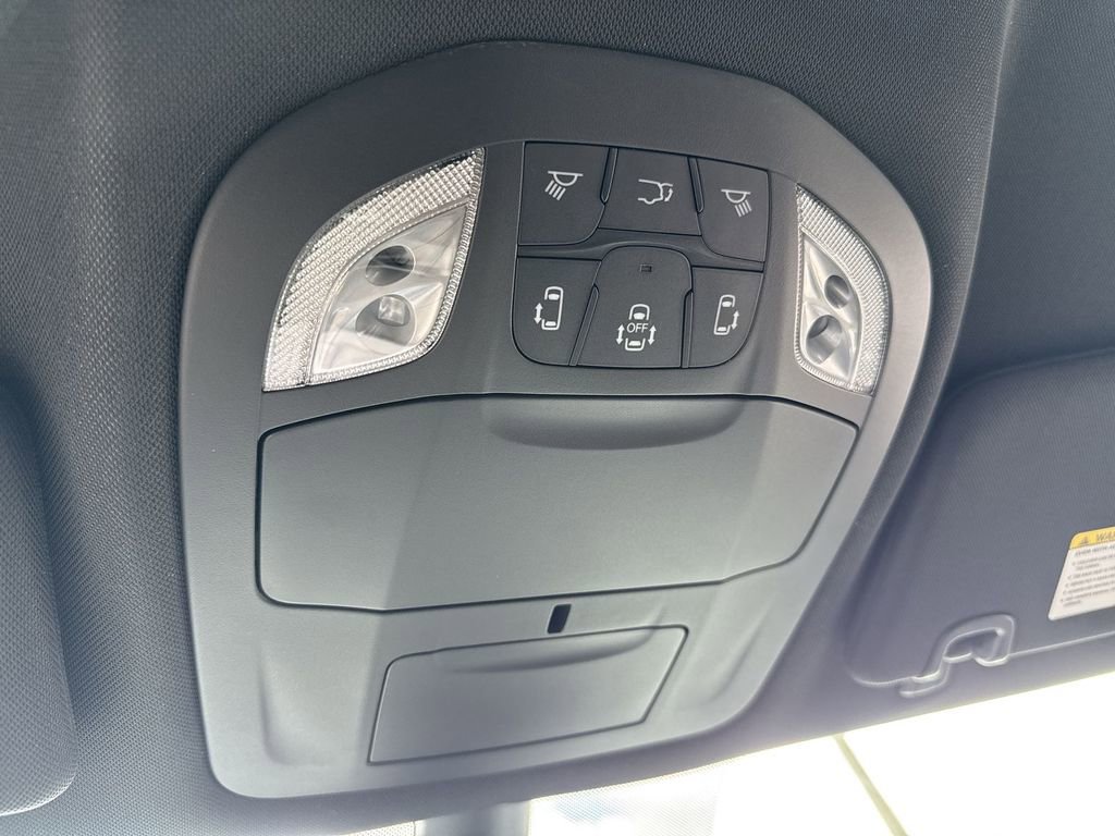 New 2026 Chrysler Pacifica Select FWD image 16