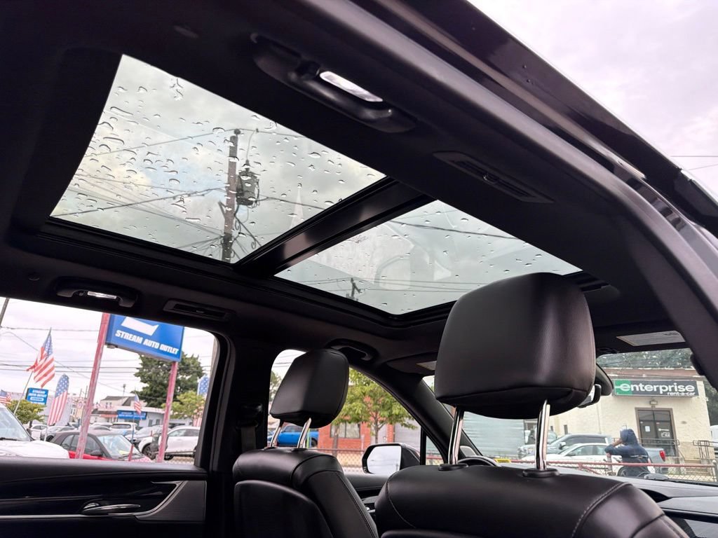 Used 2022 Cadillac XT6 Premium Luxury w/ Technology Package AWD/4WD image 25