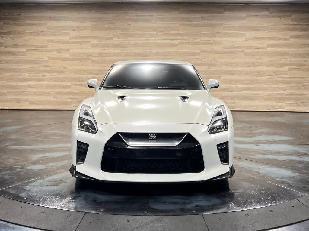 Used 2020 Nissan GT-R Premium AWD/4WD image 5