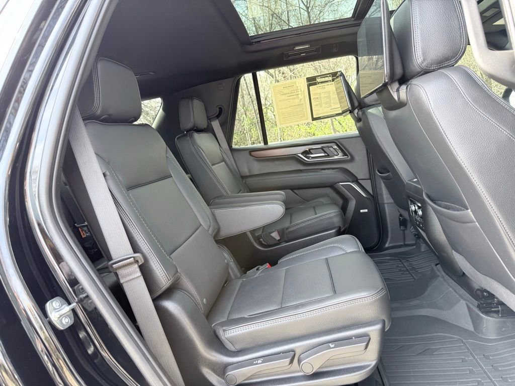 Used 2025 GMC Yukon Denali w/ Denali Reserve Package image 49