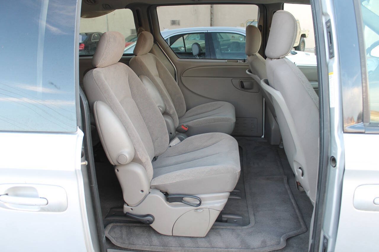 Used 2003 Dodge Grand Caravan Sport FWD image 27