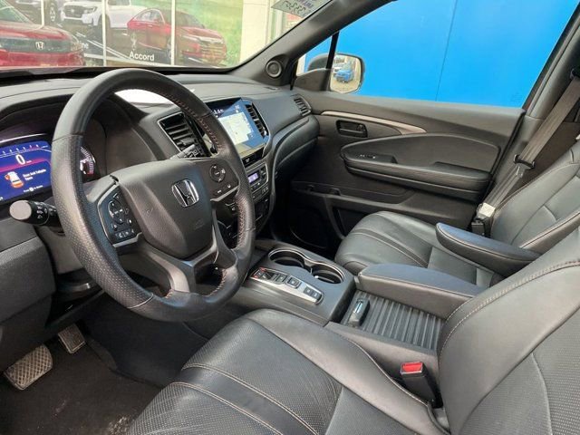 Used 2023 Honda Passport TrailSport image 6