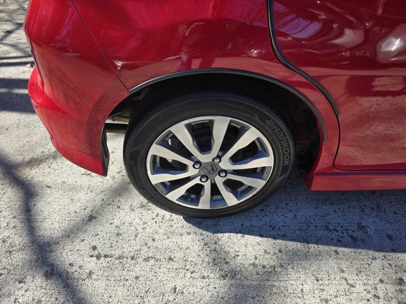 Used 2013 Honda Fit Sport image 11