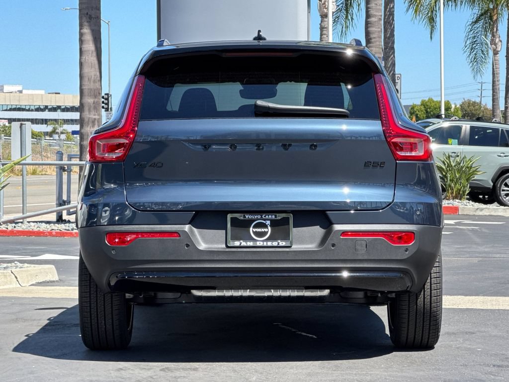 New 2026 Volvo XC40 B5 Ultra w/ Protection Package Premier AWD/4WD image 4