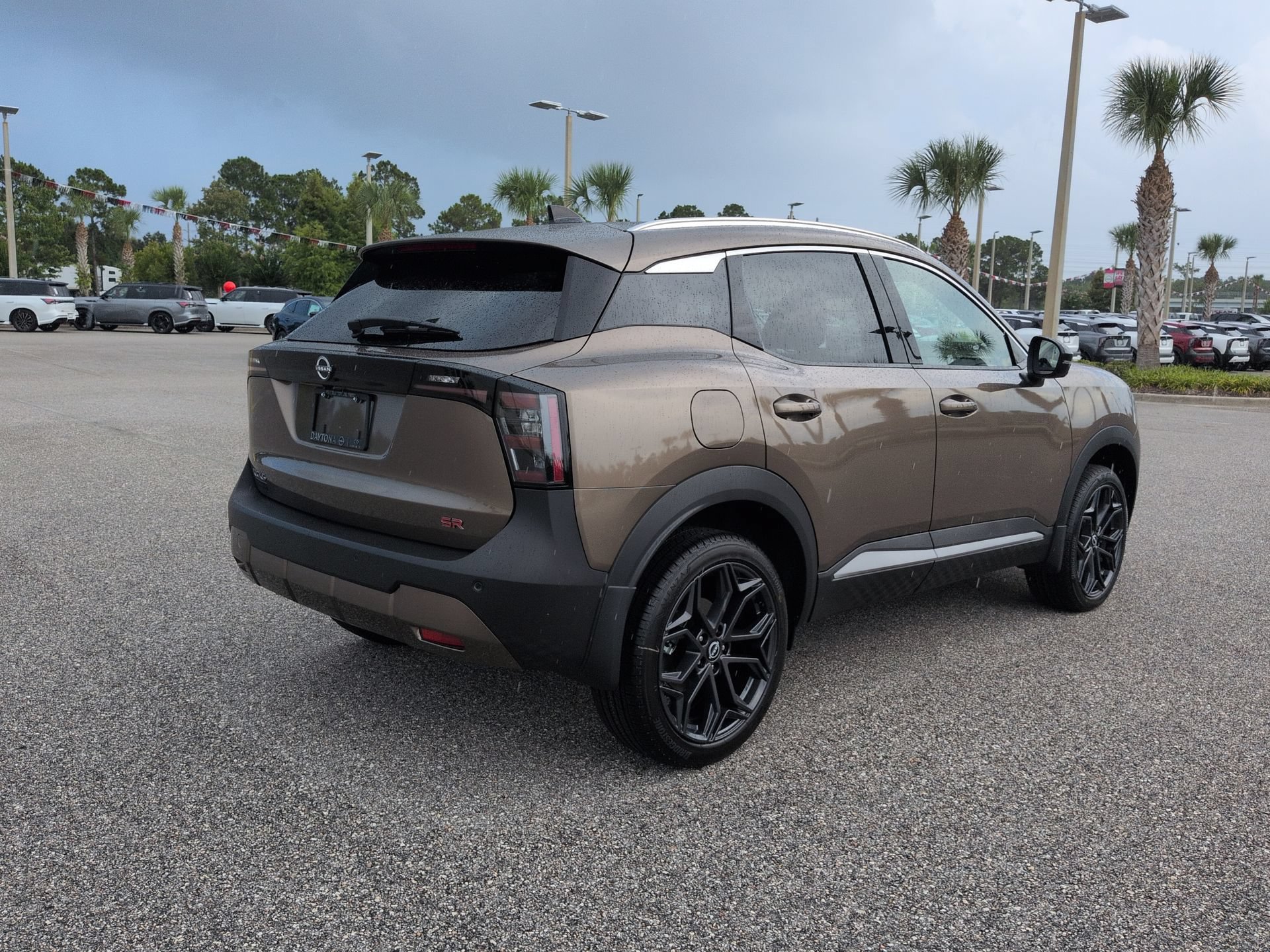 New 2026 Nissan Kicks SR FWD image 5