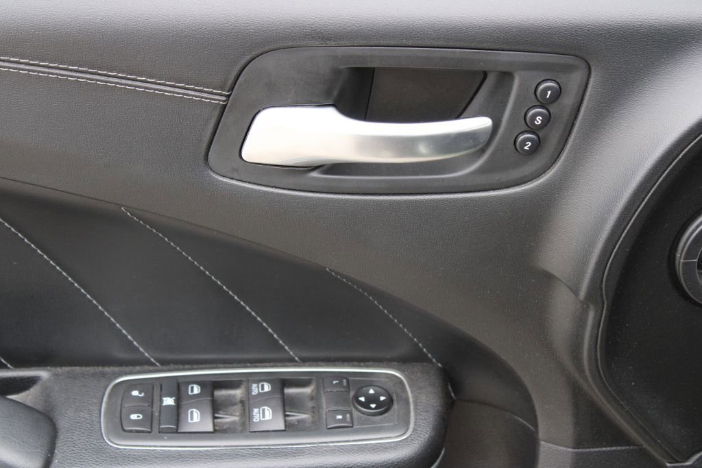 Used 2020 Dodge Charger Scat Pack RWD image 30