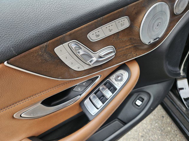Used 2018 Mercedes-Benz C 300 4MATIC Cabriolet image 10