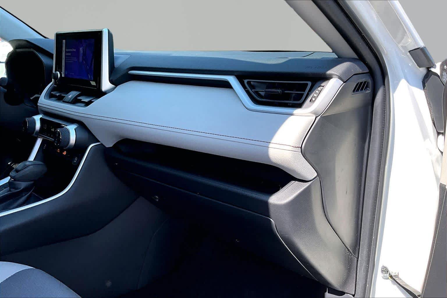 Certified 2024 Toyota RAV4 XLE FWD image 19