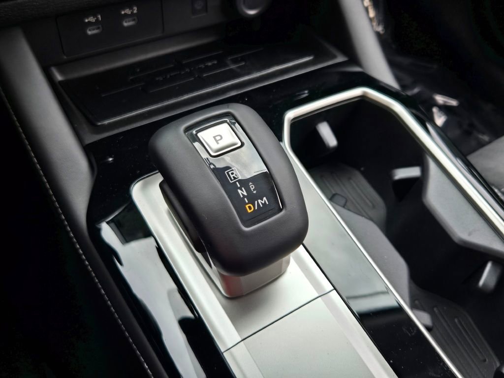 New 2025 Mitsubishi Outlander SE image 22