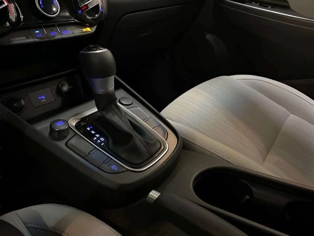 Used 2022 Hyundai Kona SEL FWD image 61
